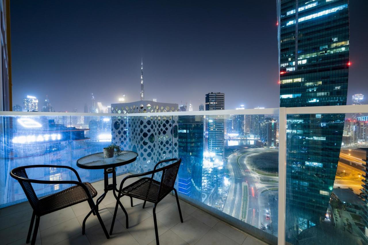 شقة Unlock Metropolis Business Bay دبي المظهر الخارجي الصورة